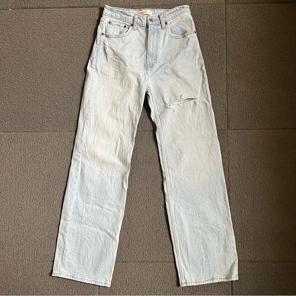 Abercrombie Light Blue Distressed 90s Relaxed High Rise Jeans